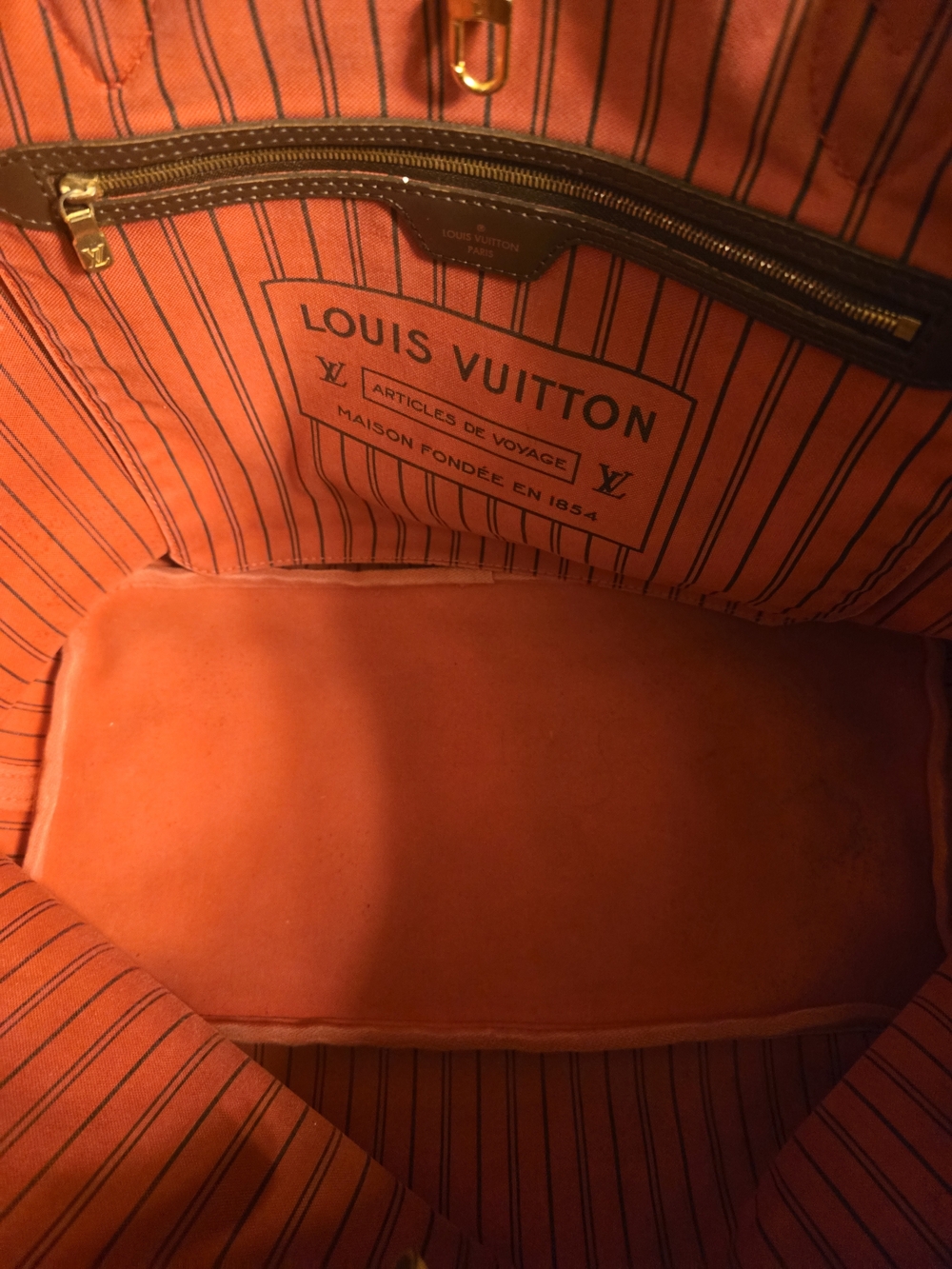 Louis Vuitton Neverfull Tote in Damier Ebene Canvas - Picture 6 of 11